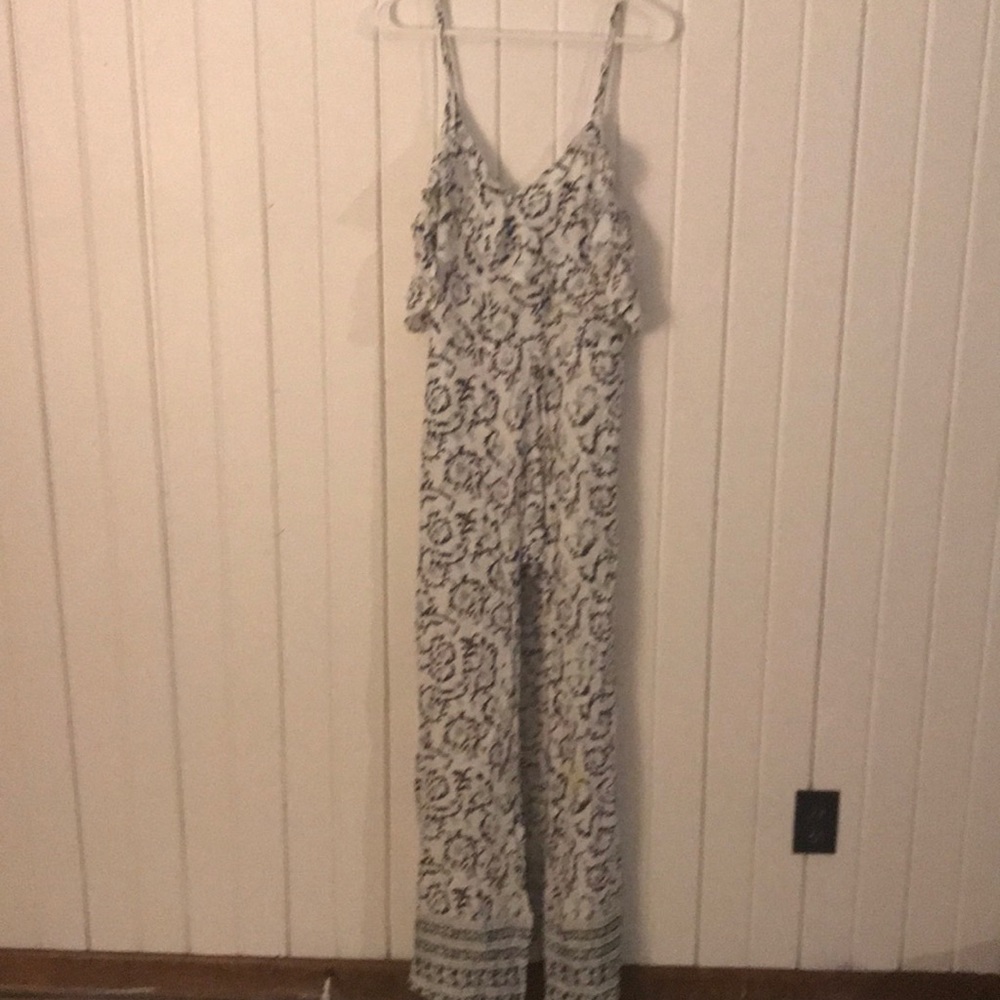 Cold shoulder, raxi (romper and maxi dress)